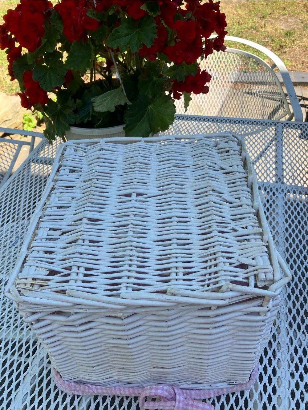 White Wicker Basket With Cotton Lining in Pink Gingham Pattern With Ties